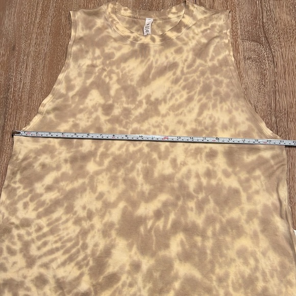 lululemon All Yours Tank *Tie Dye Size 8 - Picture 9 of 10